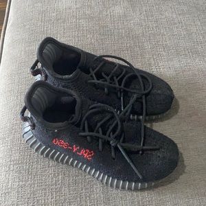 Toddler little girl/boy yeezy sneakers